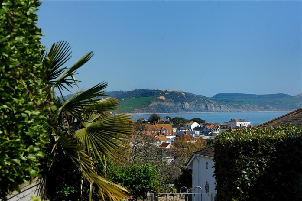 The Lodge Lyme Regis Exterior foto